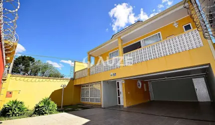 Casa alto padrão averbada com 419,26m² em terreno de 660m²