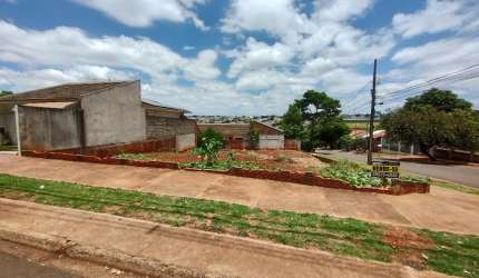 TERRENO DE ESQUINA
