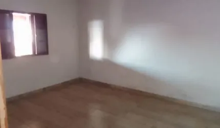 Excelente casa terrea no bairro bosque da saude em Taubaté