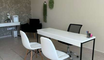 Sala com banheiro no centro de Taubaté