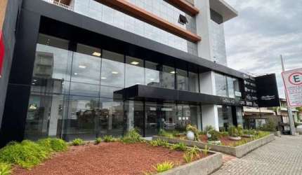 Aluguel Sala Comercial  Térrea - Sala A, Oportunidade Única: Com 650 m² no Centro de Araucária, Pró