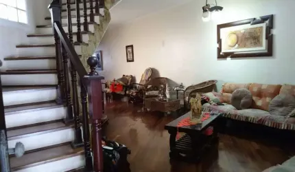 Sobrado à venda 3 Quartos, 3 Suites, 4 Vagas, 197M², Nova Gerty, São Caetano do Sul - SP
