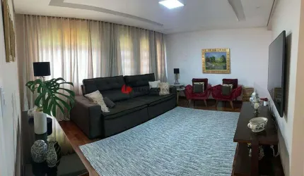 Sobrado à venda 3 Quartos, 1 Suite, 4 Vagas, 220M², Santa Maria, São Caetano do Sul - SP