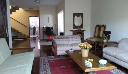 Sobrado à venda 3 Quartos, 1 Suite, 4 Vagas, 320M², Santa Paula, São Caetano do Sul - SP