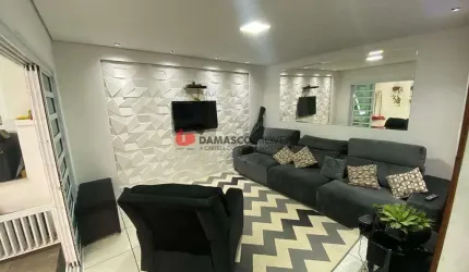 Sobrado à venda 2 Quartos, 1 Suite, 2 Vagas, 187M², Campestre, Santo André - SP