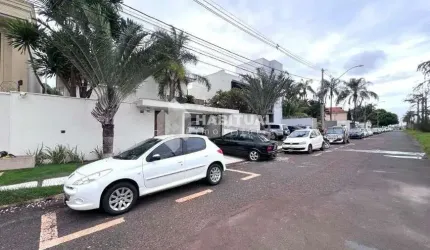 Casa comercial com 7 salas para alugar no Morada da Colina, Uberlândia  por R$ 30.000