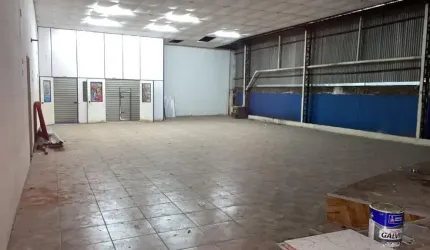 Cambuci Galpão  780m²