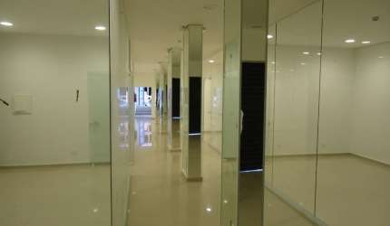 Sé Centro SP Loja 239,59 m² próximo ao metrô Sé e Liberdade