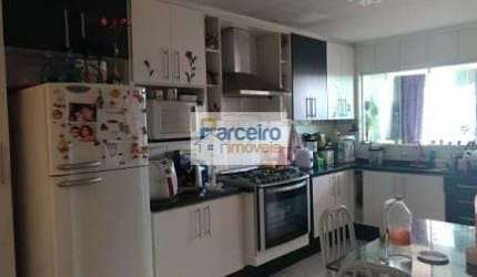 Sobrado com 3 dormitórios à venda, 219 m² por R$ 830.000,00 - Vila Guilhermina - São Paulo/SP