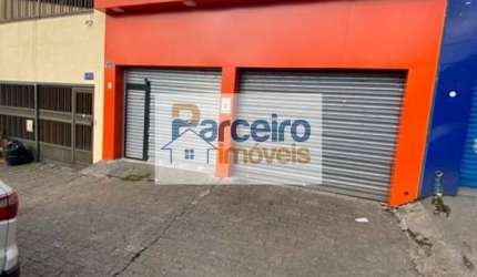 Casa Tipo Sobrado para aluguel com 02 salões ao lado do Metro Penha, São Paulo