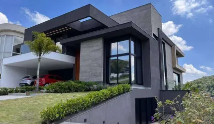 Casa de Esquina com Vista em Alphaville