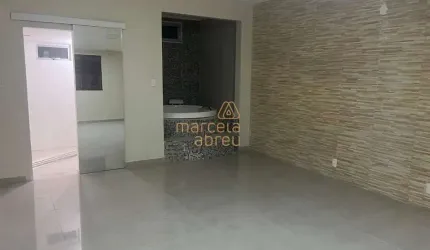 Aluga-se casa de 350m&#178; no Bairro de Piedade