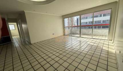 Vende-se apartamento de 150m&#178; no Bairro de Boa Viagem