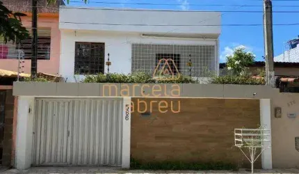 Vende-se Casa Duplex de 250m&#178; no Bairro da Iputinga