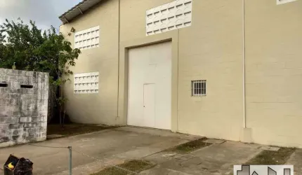 Galpão para alugar, 236 m² por R$ 5.000,00/mês - Caxangá - Recife/PE