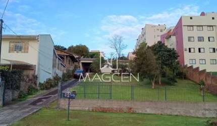 Casa com terreno gigantesco  - CA509