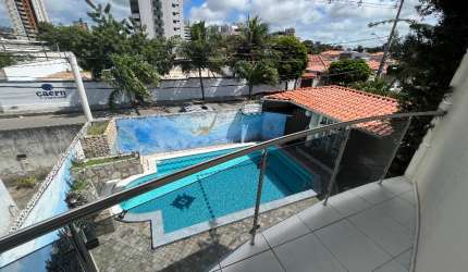 Casa para Alugar em Capim Macio.