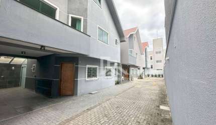 Sobrado com 3 dormitórios à venda, 190 m² por R$ 595.000,00 - Novo Mundo - Curitiba/PR