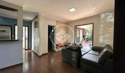 Casa no Jardim Universitário com  2 quartos sendo uma suíte codigo: 122099