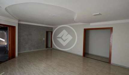 Sobrado com localização privilegiada no Ipase,  Atende para o residencial e ou comercial, com várias salas e garagens próxima de Mercado, Posto, Farmácia, praça, Shopping, codigo: 120454