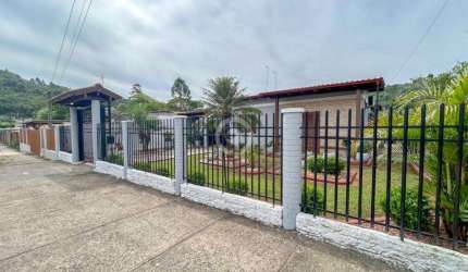 Casa à venda em Estância Velha, Rosas, com 3 quartos, com 152 m²
