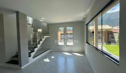 Casa com três dormitórios a venda