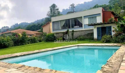 Casa com 3 dormitórios à venda, 161 m² por R$ 1.200.000,00 - Carlos Guinle - Teresópolis/RJ