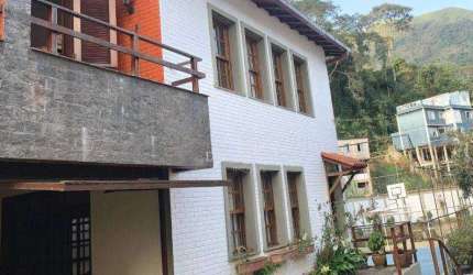 Casa com 3 dormitórios à venda, 123 m² por R$ 680.000,00 - Alto - Teresópolis/RJ