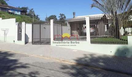 Casa com 02 Quartos e Área de Festa no Guanabara