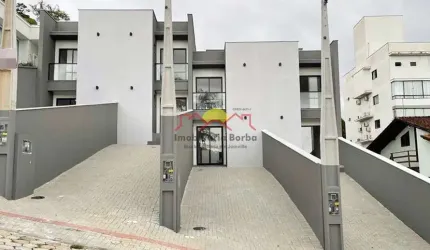 Sobrado Geminado com 02 Suítes no Floresta