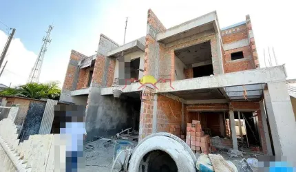 Sobrado Geminado com 03 Quartos no Boa Vista
