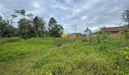 Amplo Terreno com Área Total de 2.345 Metros