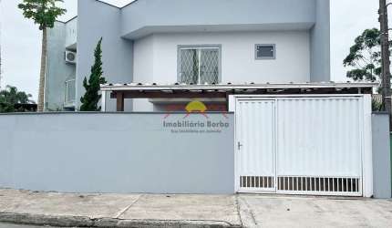 Sobrado Geminado Semi Mobiliado com 02 Quartos