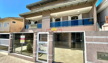 Casa Averbada com 05 Quartos e Espaço Gourmet