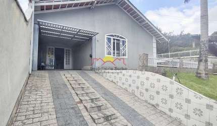 Casa Averbada Semi Mobiliada com 03 Quartos