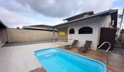 Casa Averbada Semi Mobiliada com 03 Quartos