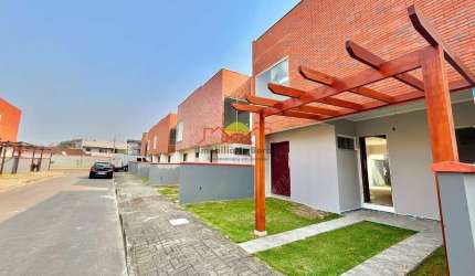 Casa averbada piscina Guanabara Joinville