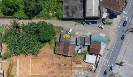 Terreno com Área Total de 1.680 m²