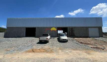 GALPÃO COM 300 m² NO BAIRRO ITINGA ARAQUARI/ SC
