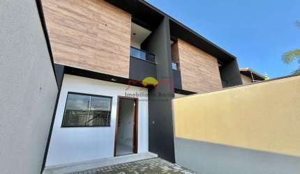 Sobrado Geminado com 02 Suítes e 02 Sacadas