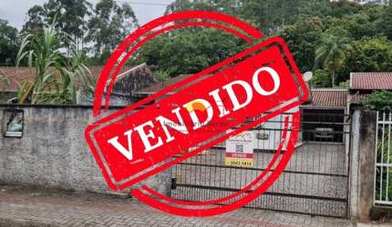 Casa com 03 Dormitórios no João Costa