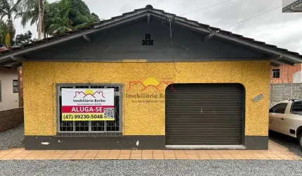 CASA COMERCIAL PARA LOCAÇÃO COM 145,50 m²