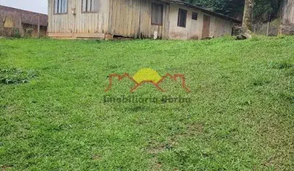 Amplo Terreno com 923m² em Ótima Localização