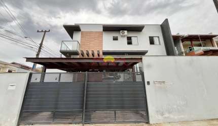 Sobrado Geminado de Esquina Semi Mobiliado