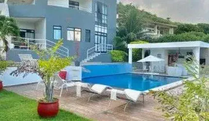 Casa Dulpex em Condomínio Fechado - Jacarecida - 700m²