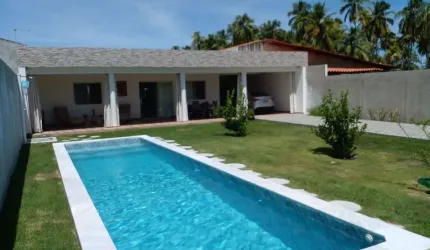 Casa em Condomínio Fechado em Paripueira com 2 suítes - 430m²