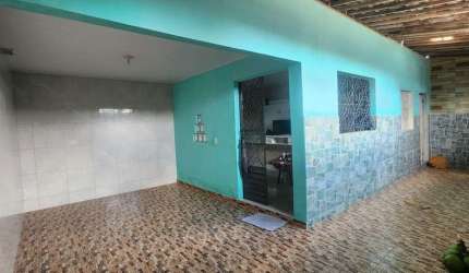 Casa no Bairro do Benedito Bentes com 3 dormitórios sendo 2 suítes - 192m²