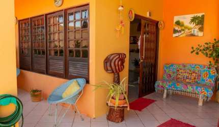 Casa com 4 dormitórios sendo 2 suítes - Próximo a Praia do Francês
