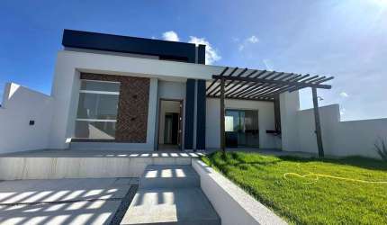 Casa em Condomínio Fechado com Energia Solar em Marechal Deodoro - 100m²