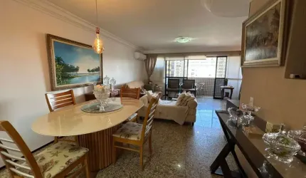 Apartamento a 3 quadras da Praia de Ponta Verde com 3 suítes - 147m²